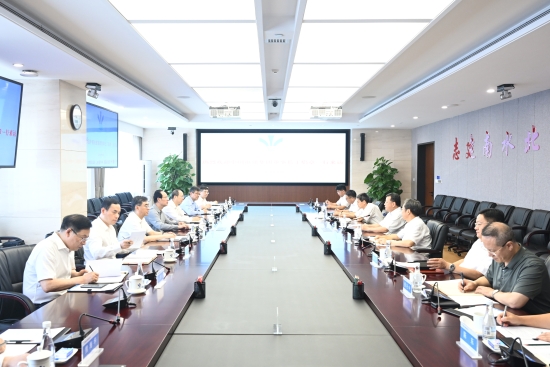 中國電建黨委書記、董事長丁焰章與中國南水北調集團黨組書記、董事長蔣旭光會談