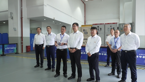 華能集團(tuán)有限公司總經(jīng)理、黨組副書(shū)記鄧建玲到云南分公司調(diào)研