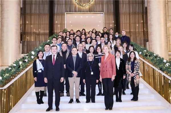 愛旭持續(xù)發(fā)力中歐新能源市場，為零碳未來注入更多活力