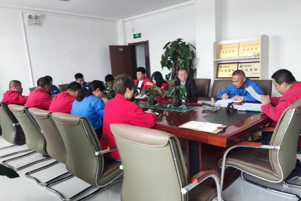 內(nèi)蒙古電力集團(tuán)烏海千里山供電公司：對標(biāo)新細(xì)則，完成班組定級工作