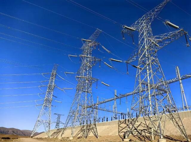 青?，敔枔跛娬?30千伏輸電線路全面竣工