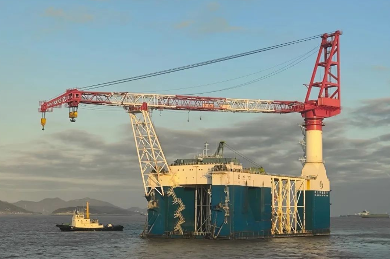“萬噸級”安裝船到位！服務(wù)于浙江在建最大海上風(fēng)電項目