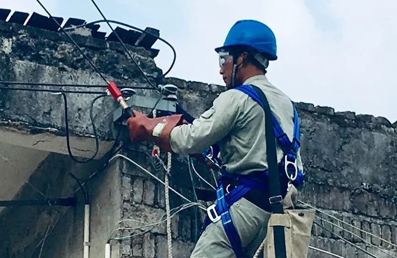 湖北通城：斷電三年的老屋，燈“亮了”