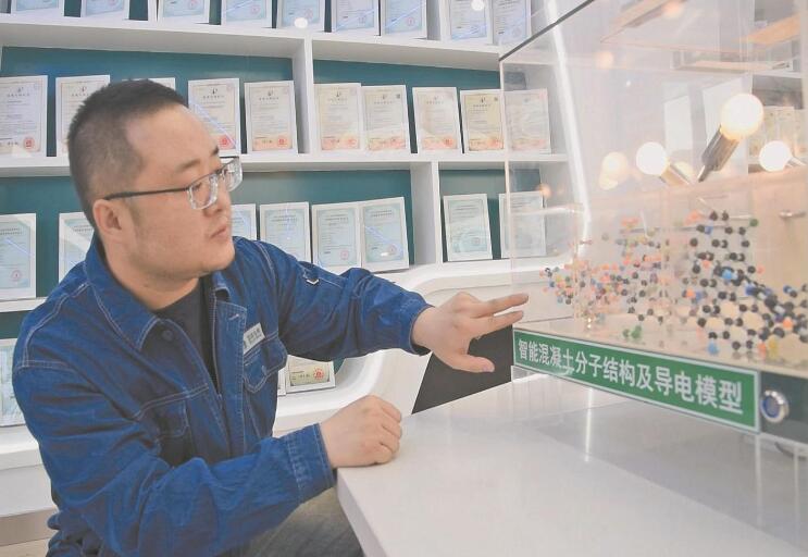 王仕俊:戈壁灘“長”出的電網(wǎng)基建專家