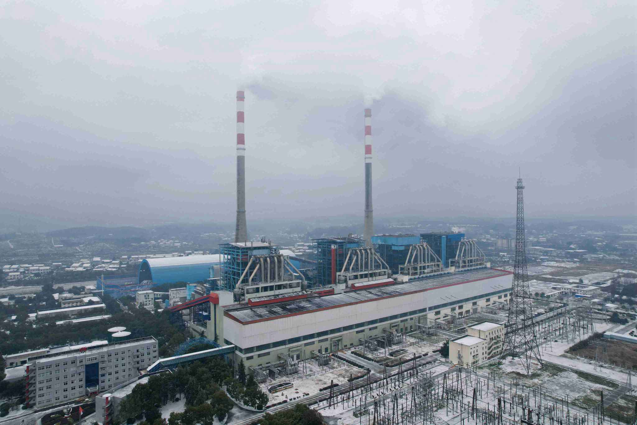 戰(zhàn)寒潮 保供電！這里的風(fēng)雪中涌現(xiàn)出奮進(jìn)的石電藍(lán)