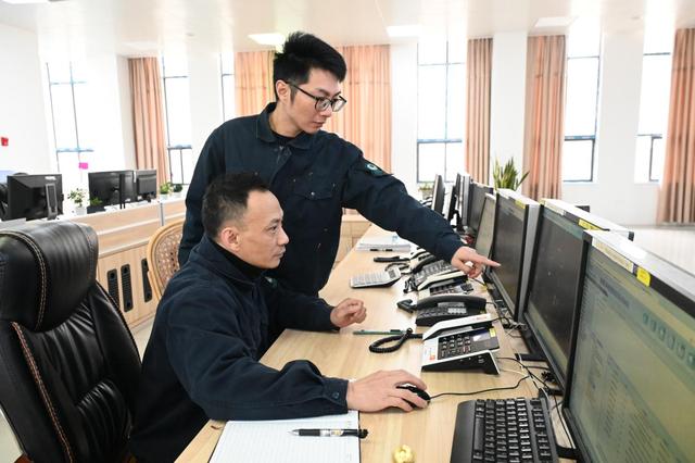 國網光澤縣供電公司春節(jié)“掌燈人”,守護萬家燈火