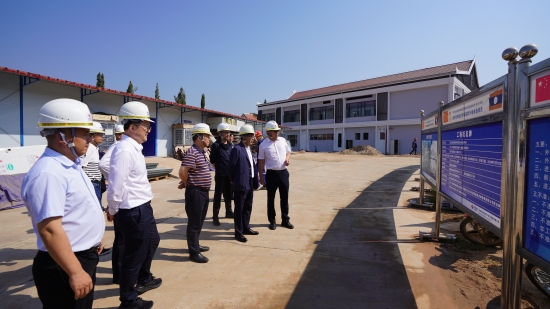 楊良赴印尼、老撾調研指導國別市場經營工作