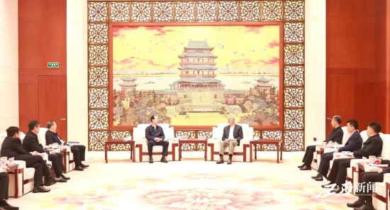 中國(guó)電建黨委書(shū)記、董事長(zhǎng)丁焰章拜會(huì)江西省委書(shū)記尹弘