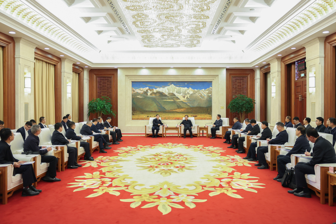 華能集團(tuán)黨組書(shū)記、董事長(zhǎng)溫樞剛拜會(huì)云南省委書(shū)記王寧、省長(zhǎng)王予波