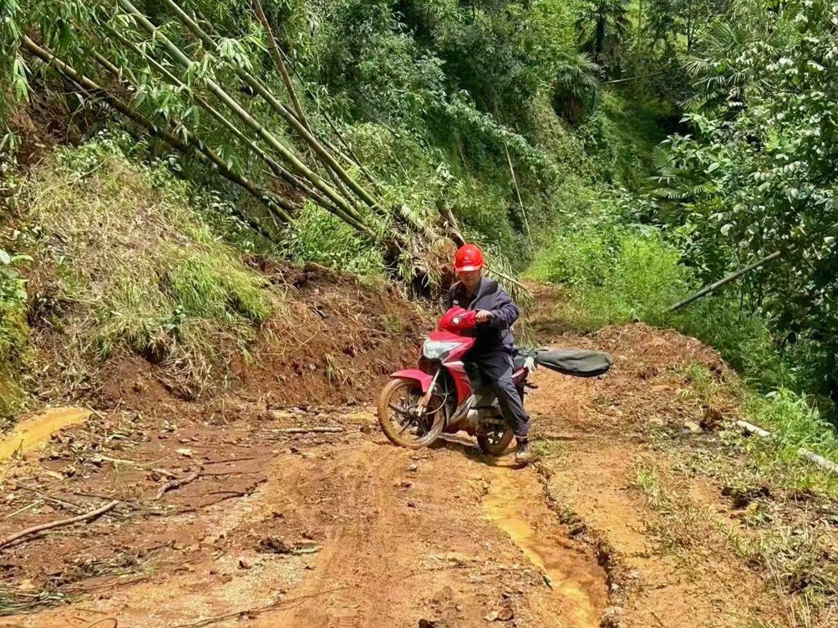 臨滄永德供電局:風里雨里深夜里,從未退縮
