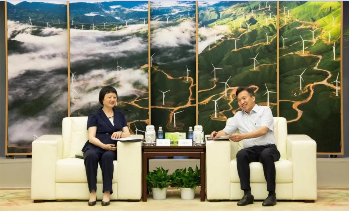 國(guó)家電投黨組書(shū)記、董事長(zhǎng)劉明勝會(huì)見(jiàn)運(yùn)達(dá)股份黨委書(shū)記、董事長(zhǎng)高玲