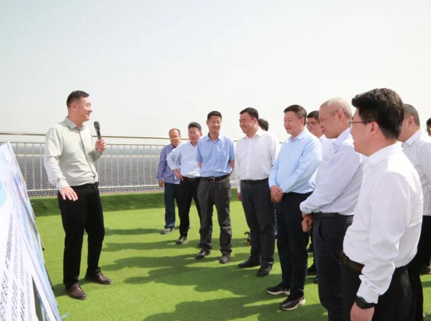 中國廣核集團黨委書記、董事長楊長利赴新疆調(diào)研新能源業(yè)務(wù)發(fā)展情況