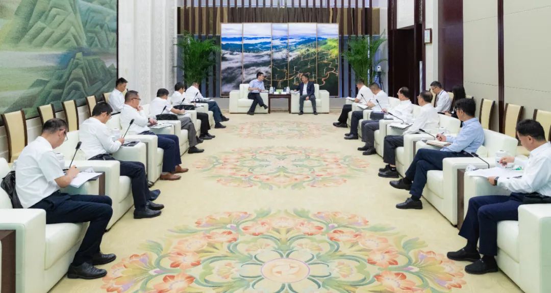 國家電投黨組書記、董事長劉明勝會見上海電氣黨委書記、董事長吳磊