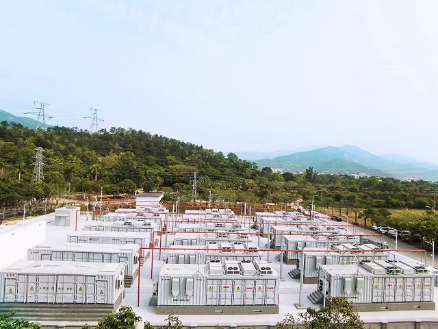 智光電氣常務(wù)副總裁姜新宇:持續(xù)精進(jìn)級(jí)聯(lián)型高壓儲(chǔ)能技術(shù)