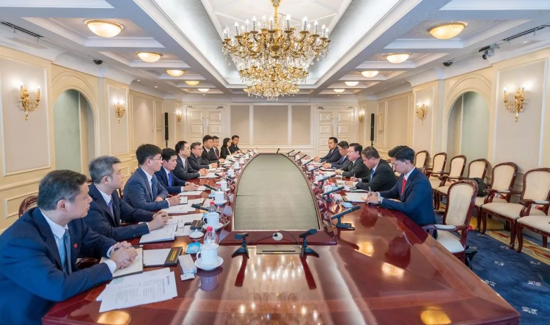 大唐集團(tuán)黨組書記、董事長鄒磊與老撾總理府辦公廳部長、總理首席顧問西納萬·蘇發(fā)努馮會談