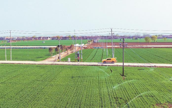 河南武陟縣供電公司:機(jī)井用電權(quán)責(zé)分明 高標(biāo)準(zhǔn)農(nóng)田旱澇保收