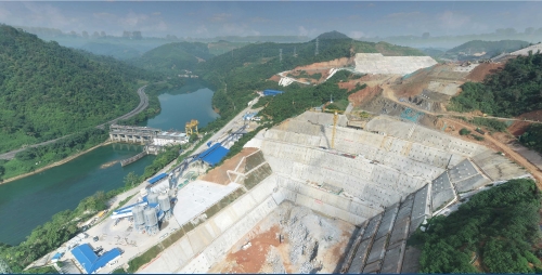 科技賦能:無人機(jī)助力百色通航工程建設(shè)