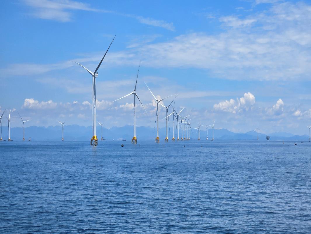 廣西首個海上風(fēng)電示范項目首個標段全容量并網(wǎng)發(fā)電