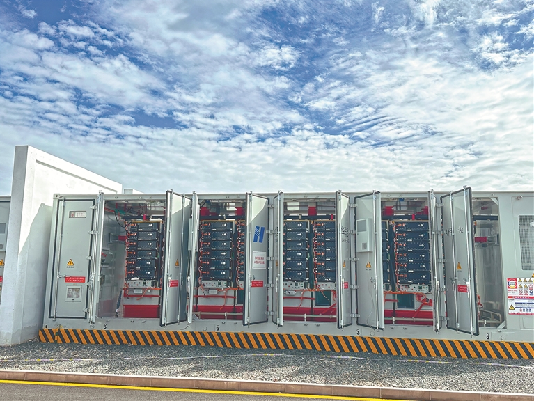 巔峰蓄能 探訪全球海拔最高、規(guī)模最大高壓直掛儲能電站