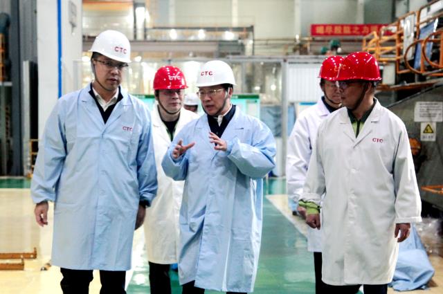 中國電氣裝備黨委書記、董事長李洪鳳赴浙江盛達、恒馳電氣、西電常變、常州東智調(diào)研