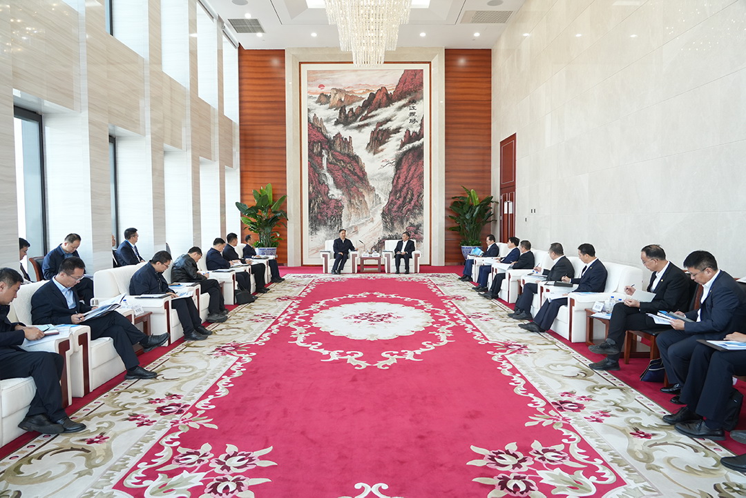 中國能建黨委書記、董事長宋海良與山西省委常委、大同市委書記盧東亮?xí)? width=