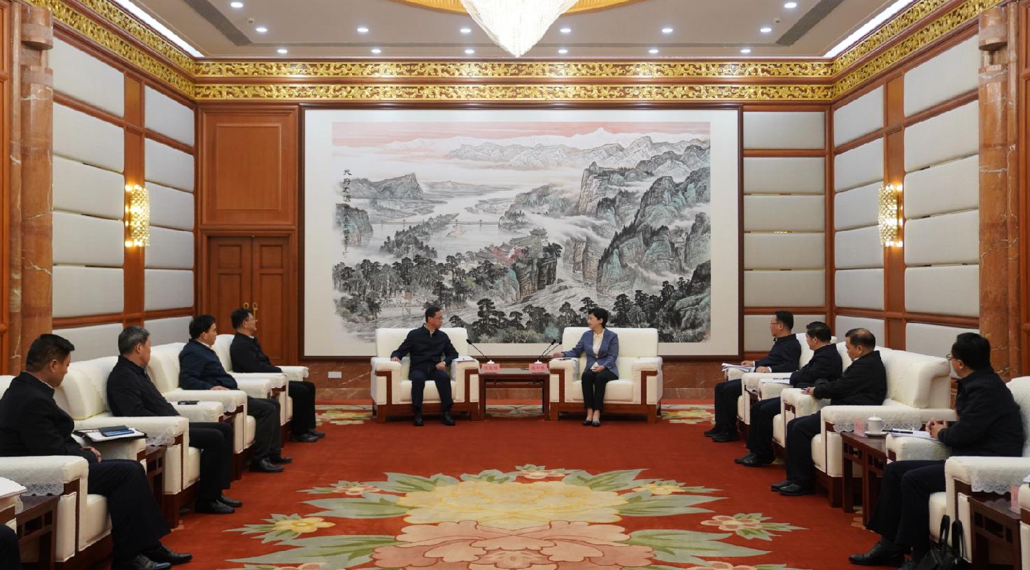 中國安能集團黨委書記、董事長陳奕輝拜會四川省委副書記、省長施小琳