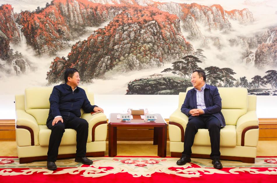 大唐甘肅公司黨委書記、董事長王建偉與甘肅電投集團黨委書記、董事長蒲培文會談