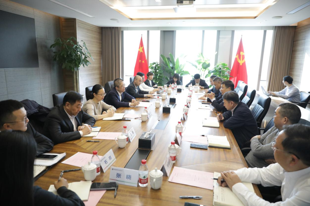 國家電投浙江公司總經理、黨委副書記黃保軍會見浙商銀行總行黨委委員、副行長景峰