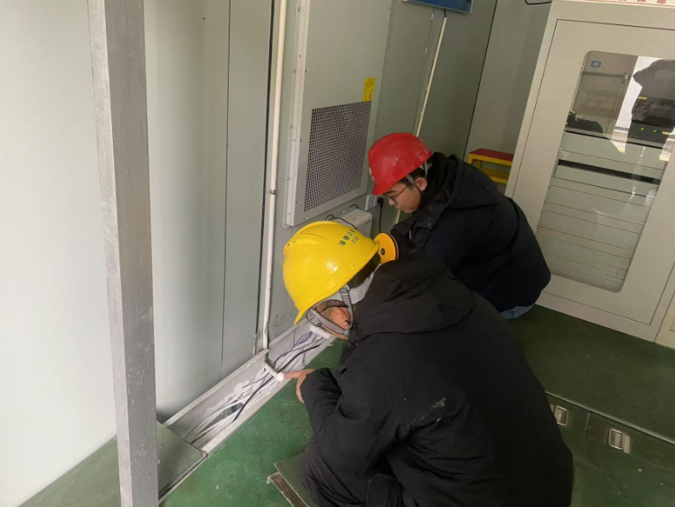 三化兩制兩軍事 國網(wǎng)壤塘供電公司—防好“小動物”，保障“大安全”