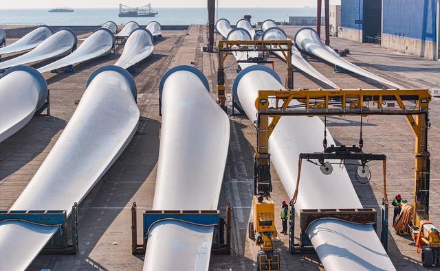 山東省加速發(fā)展海上風(fēng)電，超大型風(fēng)機源源不斷出海安裝