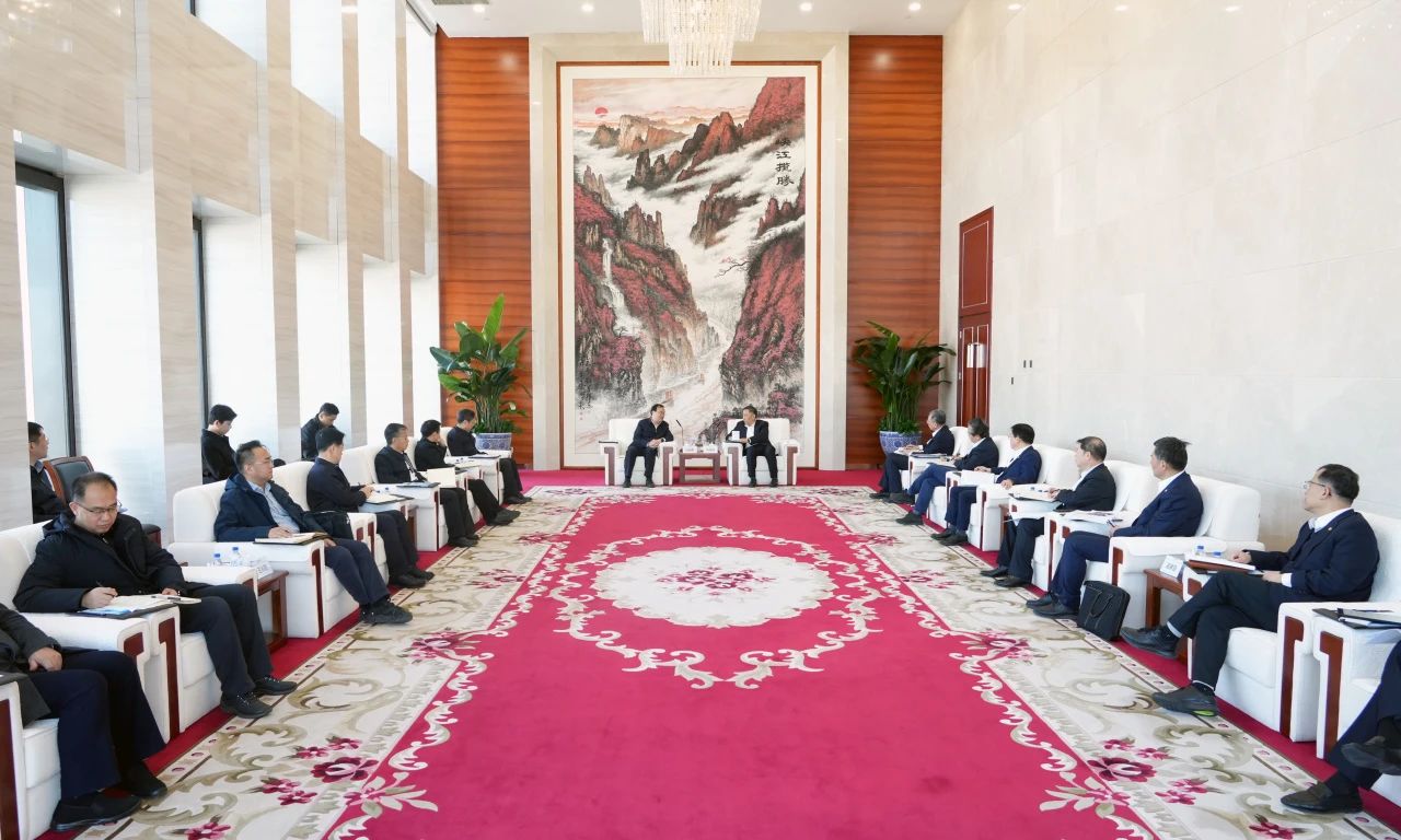 中國能建董事長宋海良、總經(jīng)理倪真與中國南水北調(diào)集團董事長汪安南、總經(jīng)理孫志禹會談