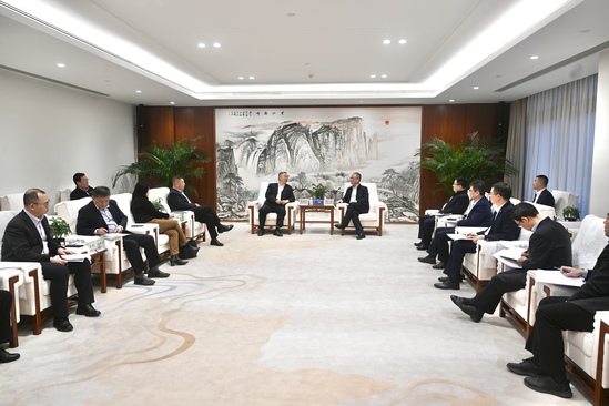 中國電建黨委副書記、總經(jīng)理王斌與中國機電商會黨委書記、會長張鈺晶舉行會談