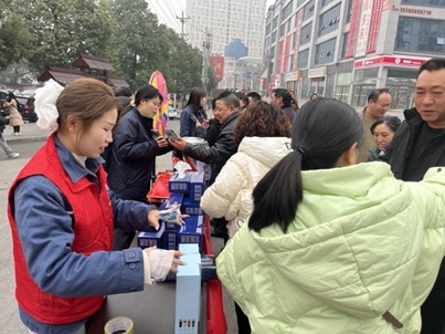 貴州遵義正安供電局：供電送祝福，情暖返鄉(xiāng)路