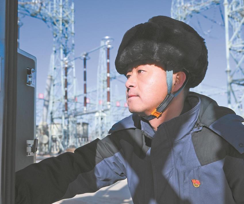 【國網(wǎng)特等勞模】丁寧：拓展專業(yè)邊界，守護(hù)設(shè)備安全