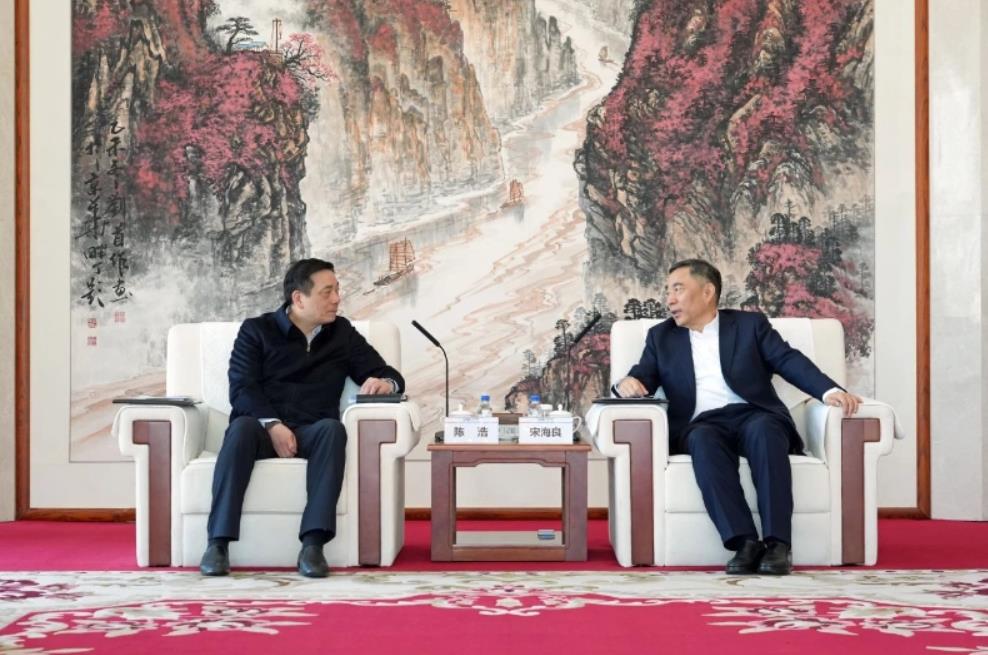 中國(guó)能建黨委書記、董事長(zhǎng)宋海良與湖州市委書