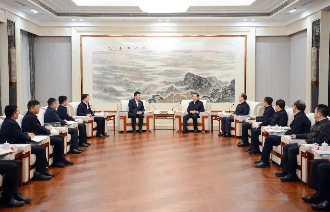 大唐集團(tuán)黨組書記呂軍、總經(jīng)理張傳江拜會(huì)遼寧省委書記郝鵬、省長(zhǎng)李樂成