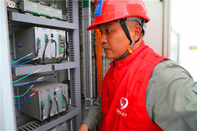 【電網(wǎng)建設者風采】 朱本雄：英雄本色