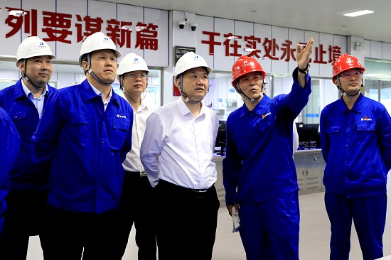 中國華能集團(tuán)董事長溫樞剛到鶴崗電廠、伊春熱電督導(dǎo)調(diào)研生態(tài)環(huán)保及安全生產(chǎn)工作