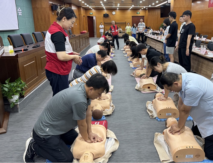 中國電科院舉辦應(yīng)急救護及AED操作能力提升培訓