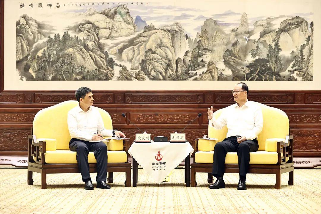 湖南省省長毛偉明與國網(wǎng)總經(jīng)理龐驍剛會(huì)談  攜手推進(jìn)新型電力系統(tǒng)建設(shè)