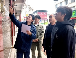 湖北通城：供電員工上門，解惑用戶“多扣”電費之謎